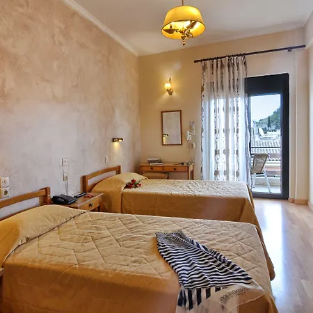 アトランティス ホテル 2*