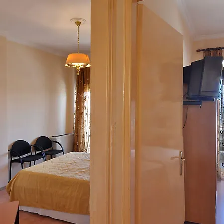 酒店 亚特兰蒂斯酒店 Corfu (city)